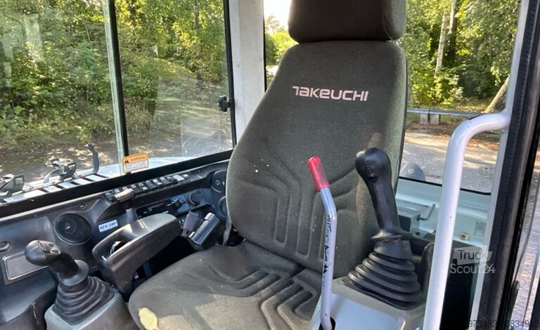 Mini excavator Takeuchi TB260