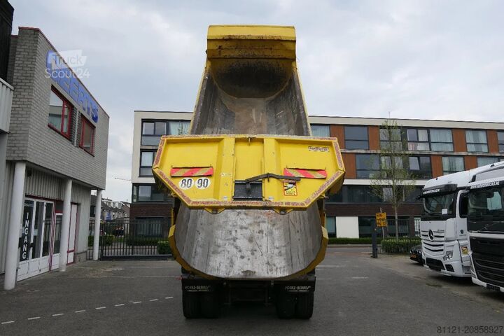 Benne Mercedes-Benz Arocs 4151 | 8X6 | Voith Retarder | 263807Km | ...