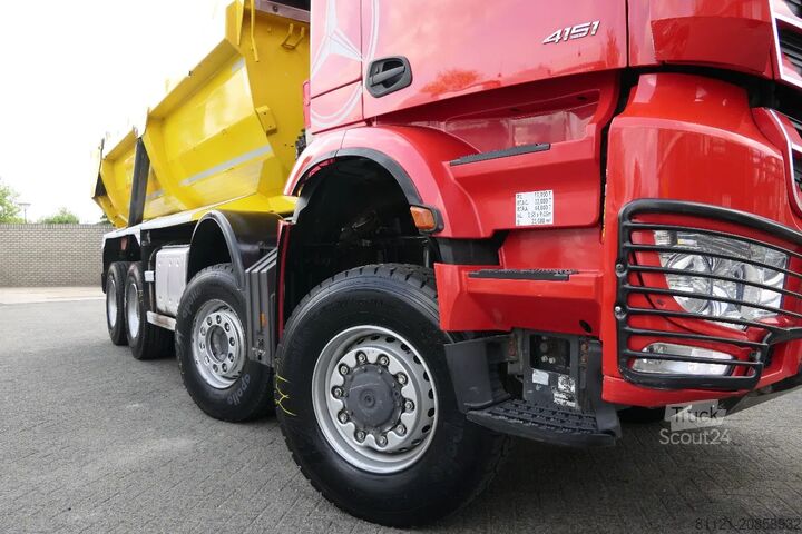 Benne Mercedes-Benz Arocs 4151 | 8X6 | Voith Retarder | 250470Km | ...