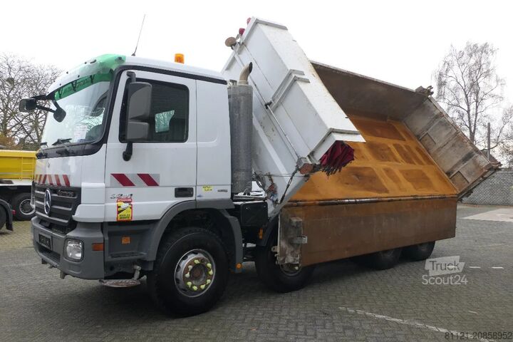 Benne Mercedes-Benz Actros 3241 | 8X4 | 2 Side Tipper | 500737Km | ...
