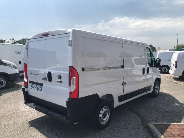 Fourgon tôlé Fiat DUCATO 33 MH1