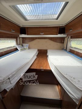 Camping-car semi-intégré Laika Kreos 4009
