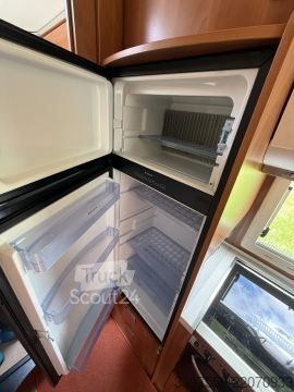 Camping-car semi-intégré Laika Kreos 4009
