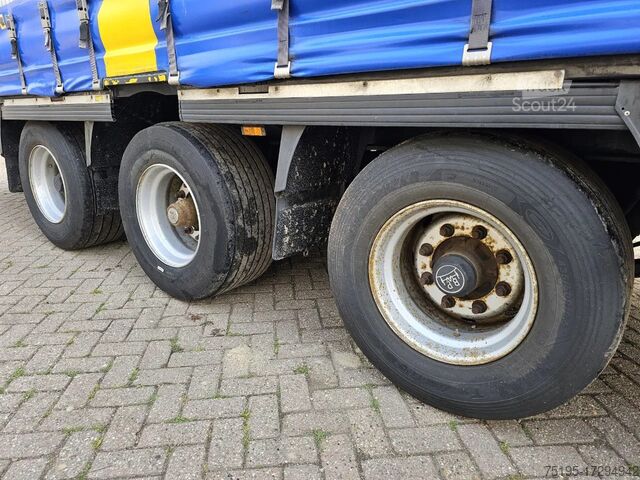 Schuifzeilen Krone SD - Roof demage