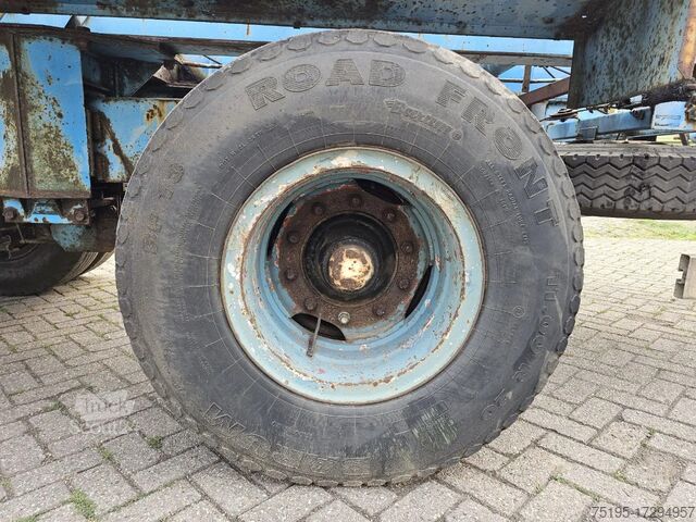 Transport de conteneurs Hammar CKS20000 - 20FT Sideloader - Widespread - Steel...
