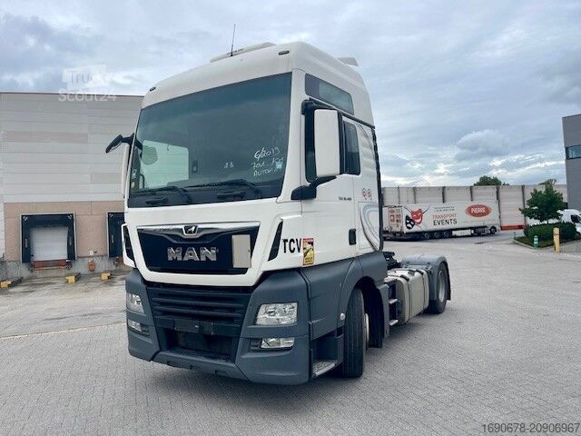 Tractor estándar MAN TGX 18.460 XXL