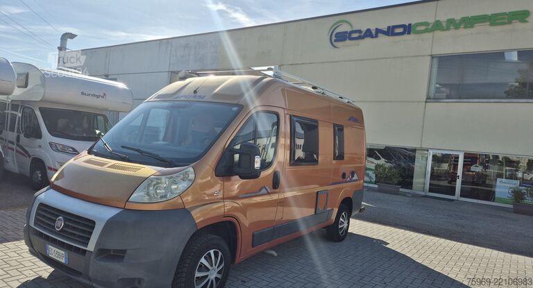 Kastenwagen Wohnmobil / Campervan Pössl ROADCAMP 540