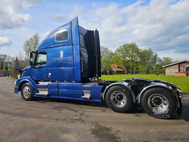 Standaard trekker Volvo VNL 670