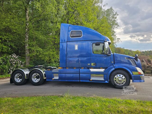 Standaard trekker Volvo VNL 670