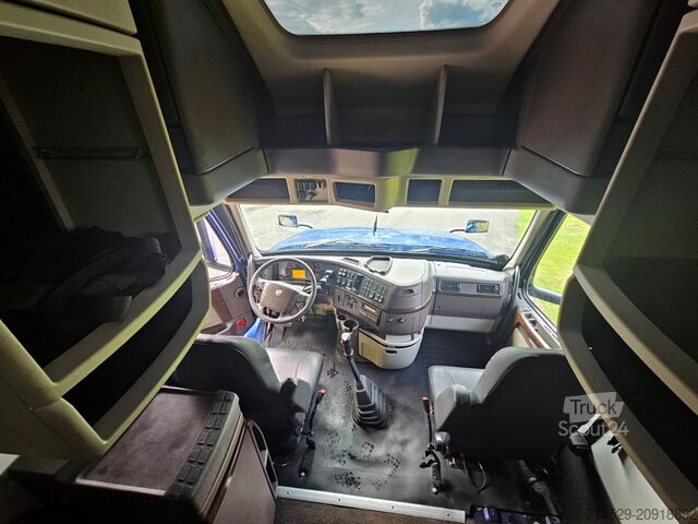 Standaard trekker Volvo VNL 670