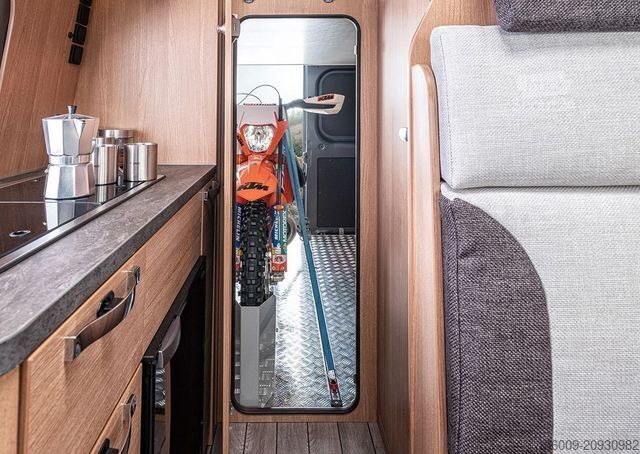 Autorulotă WEINSBERG CaraBus 630 MEG  Fire