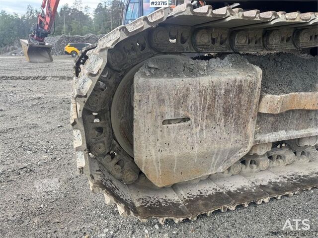 ķēžu ekskavators Hitachi ZX250LC-5B Crawler Excavator – Rototilt and 2 Buck