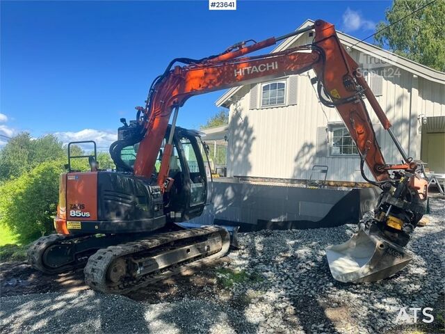 Escavatore cingolato Hitachi ZX85US-6 Excavator with Rototilt and 2 Buckets – 1