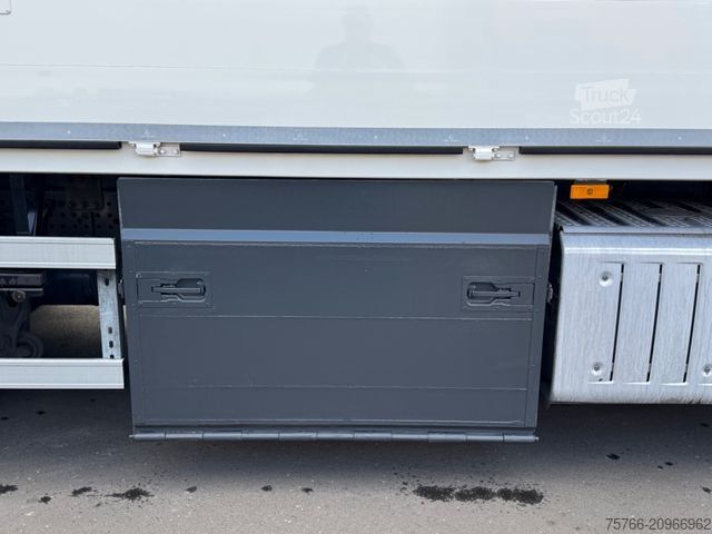 Camião de caixa fechada MERCEDES-BENZ ACTROS 2543 L / 2 x AHK / LBW / LENKACHSE