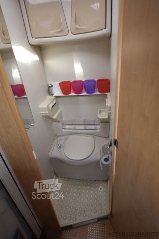 Karavan CARAVELAIR Antares Luxe 390 mit Vorzelt