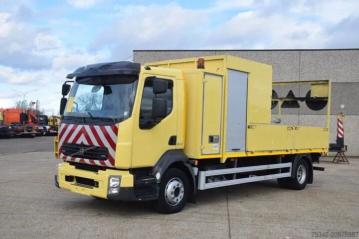 Laadplatform Volvo FL 250