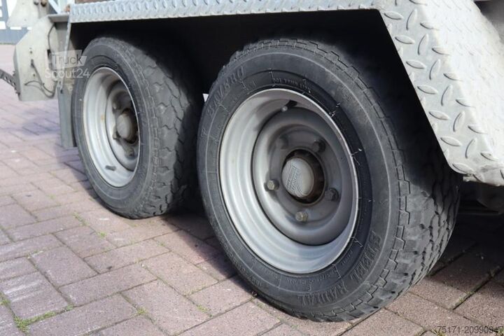 Ifor Williams 2HB 2-assige aanhangwagen, 2.856 kg capaciteit, incl. laden Ifor Williams 2HB 2 Axel Trailer, 2.856 kg Capacity, Incl Loadin