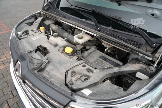 Minibus RENAULT TRAFIC III / BUS / 9 MIEJSC / PIERWSZY W?A?CICIE