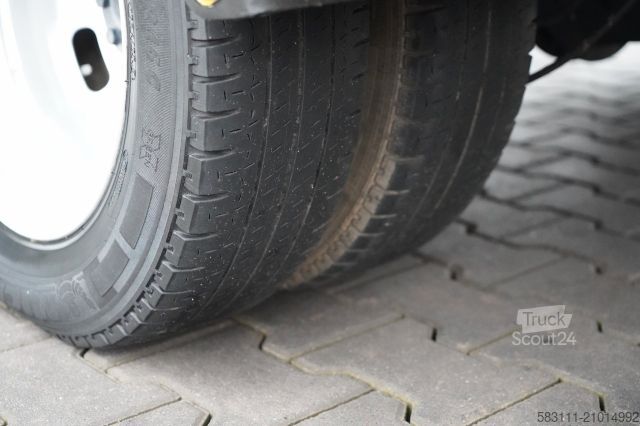 Refrigerator body van IVECO DAILY 35-140 / CH?ODNIA / AGREGAT PULSOR 400 / W