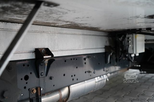 Refrigerator body van IVECO DAILY 35-140 / CH?ODNIA / AGREGAT PULSOR 400 / W