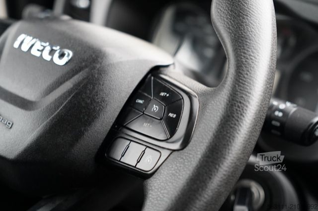 Refrigerator body van IVECO DAILY 35-140 / CH?ODNIA / AGREGAT PULSOR 400 / W