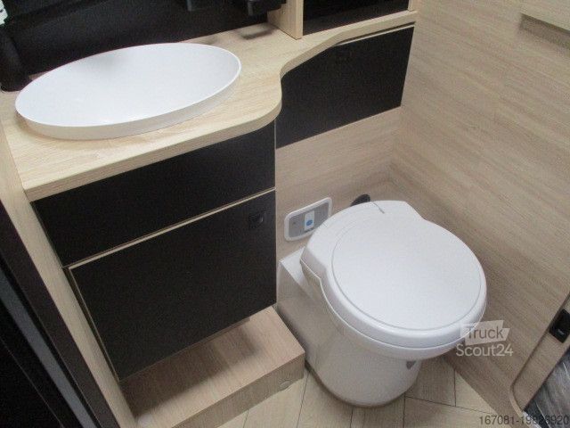 Pusiau integruotas kemperis CHALLENGER 250 Etape Edition Arctic Paket