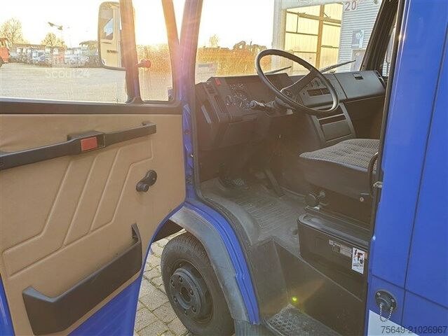 Pick-up bestelwagen Mercedes-Benz 508 D 4x2 Doka 508 D 4x2 Doka, EX-THW