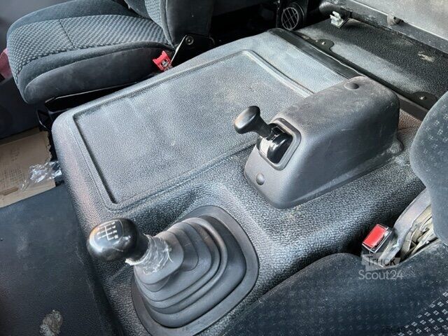 Pritschenwagen Mercedes-Benz Atego 822 4x2 Atego 822 4x2, Doka mit Kombisitzbank