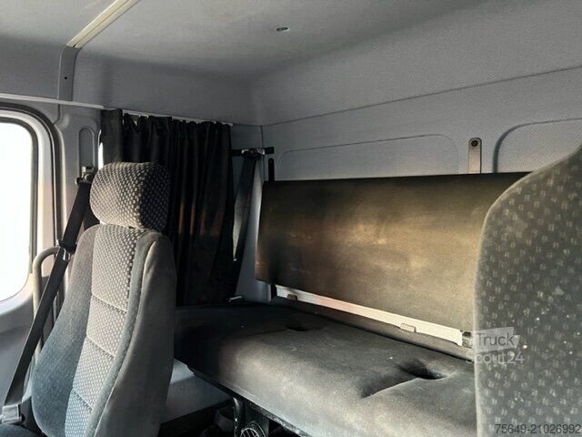 Pritschenwagen Mercedes-Benz Atego 822 4x2 Atego 822 4x2, Doka mit Kombisitzbank