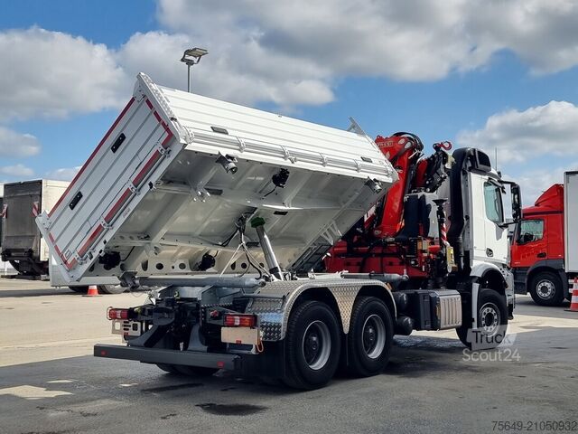 Grue à tour Mercedes-Benz Arocs 3348 K 6x4 Arocs 3348 K 6x4, Kran Fassi F255A.2.24, MultimediaCockpit, Navi, Funk