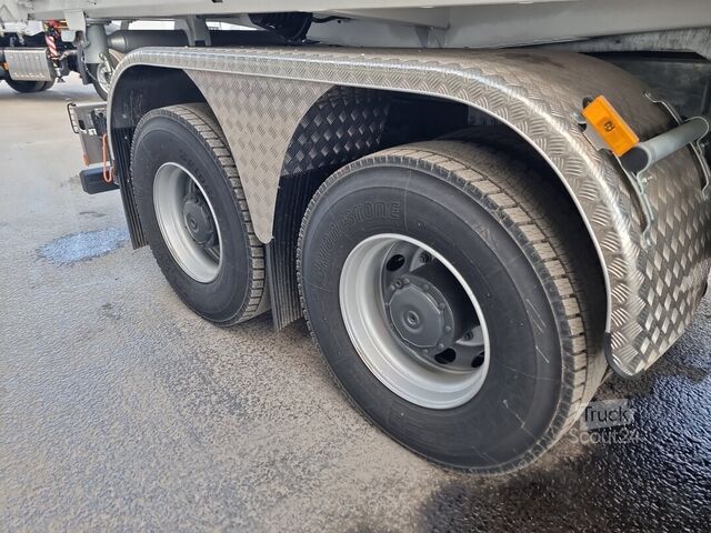 Grue à tour Mercedes-Benz Arocs 3348 K 6x4 Arocs 3348 K 6x4, Kran Fassi F255A.2.24, MultimediaCockpit, Navi, Funk