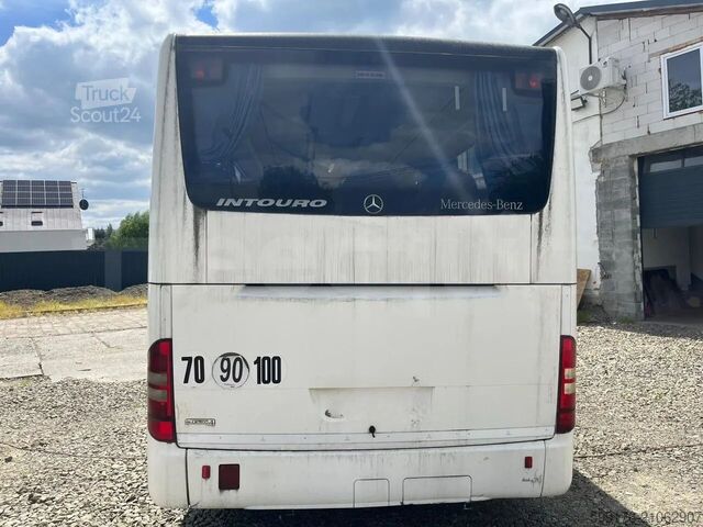 Intercity bus Mercedes-Benz Intouro