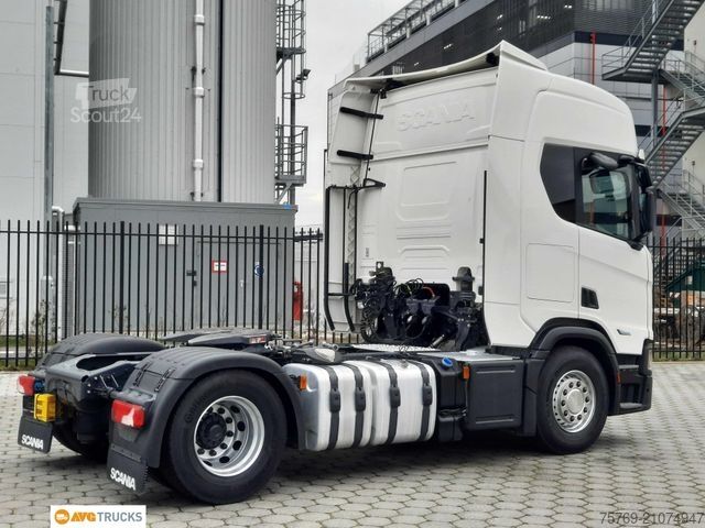 Standaard trekker SCANIA R 460 2-Kreis-Kipphyd Retarder Standklima 2xTank