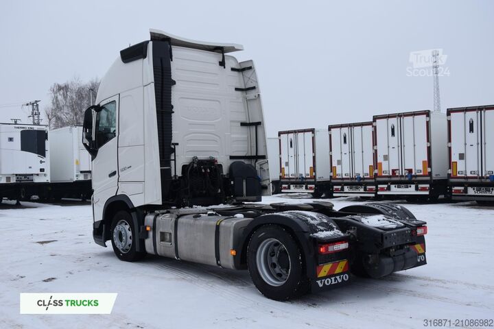 Trattore stradale standard VOLVO FH 500 Globetrotter XL Varios