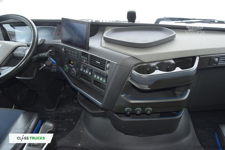 Trattore stradale standard VOLVO FH 500 Globetrotter XL Varios