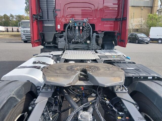 τυπική μονάδα τράκτορα Volvo FH 500 Retarder Standklima
