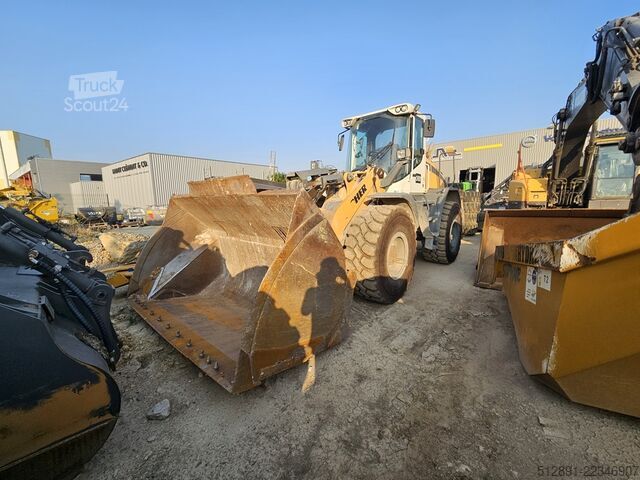 колісний навантажувач LIEBHERR L 542