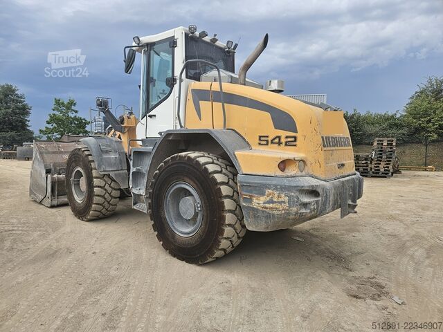 колісний навантажувач LIEBHERR L 542