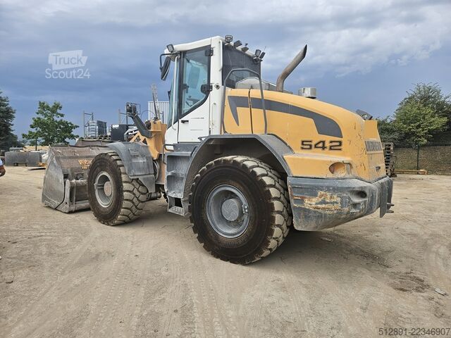колісний навантажувач LIEBHERR L 542