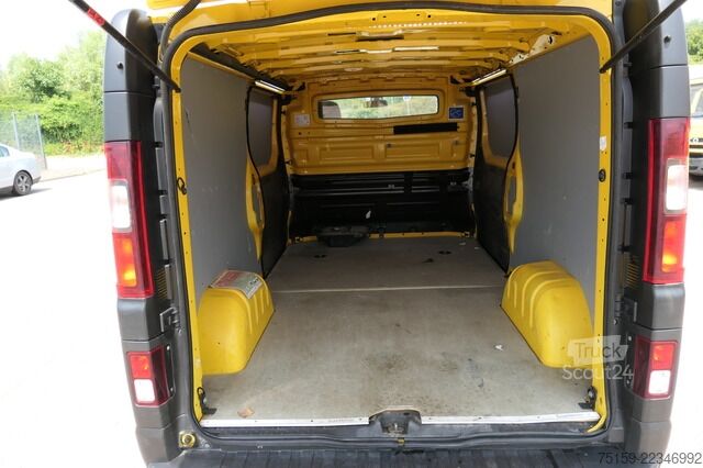 Skåpbil renault Trafic dCi 120 L2H1 3,0t Komfort