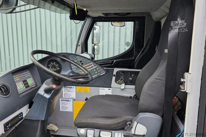 Grue à tour Liebherr MK63 Dutch Registration, Valid TCVT Inspection, 6x