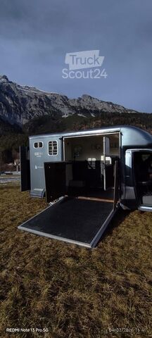 Camión para transporte de caballos Peugeot Boxer- Equitrek Sonic