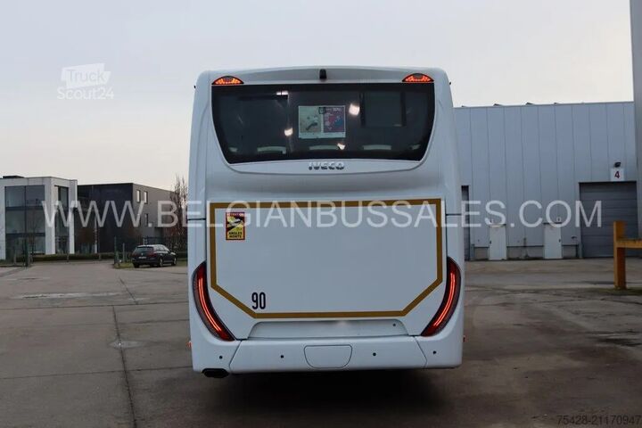 Bus interurbain Iveco Crossway/Airco/Lift / Automatic