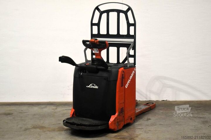 Transpalette électrique à conducteur porté debout Linde T 20 AP 131-08