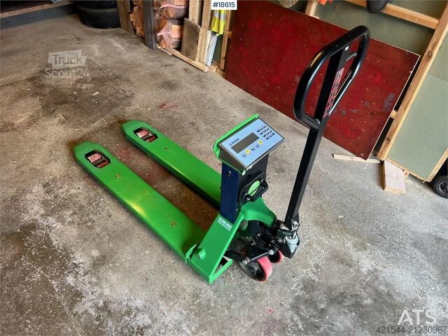 Rakennuskone  Dini Argeo Jekketralle med vekt