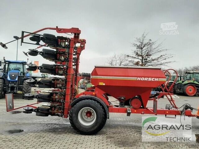 Semoir de précision Horsch MAISTRO 12 CC