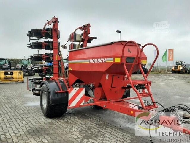Semoir de précision Horsch MAISTRO 12 CC