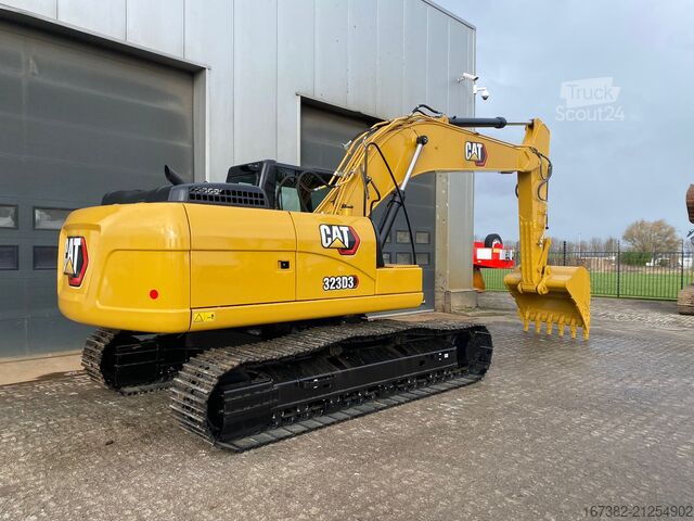 Crawler excavator Caterpillar 323D3