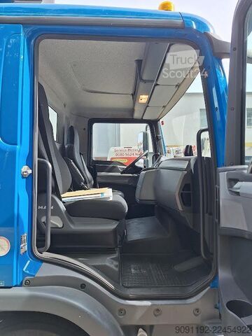 Nákladné vozidlo s pracovnou plošinou Ruthmann T 230 / MAN TGL 8.180 4X2 BB