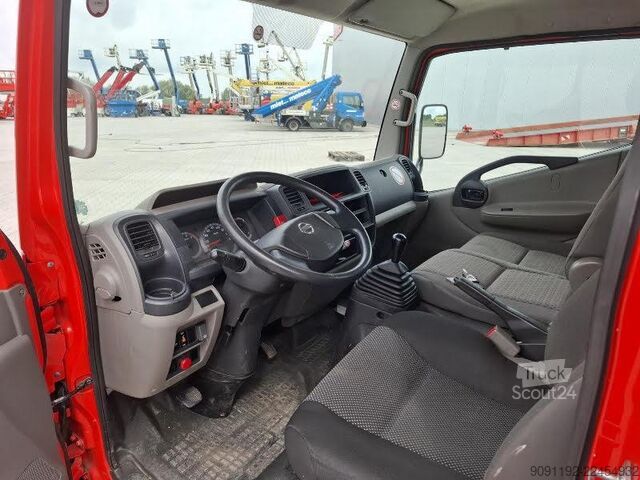 Nákladné vozidlo s pracovnou plošinou Ruthmann TB 270 / NISSAN CABSTAR